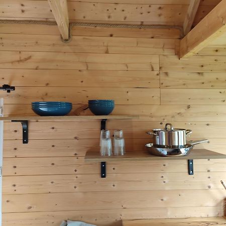 Nuit Insolite En Tiny House Questembert Esterno foto