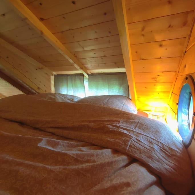 Nuit Insolite En Tiny House Questembert Esterno foto