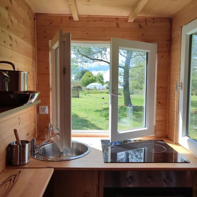 Nuit Insolite En Tiny House Questembert Esterno foto